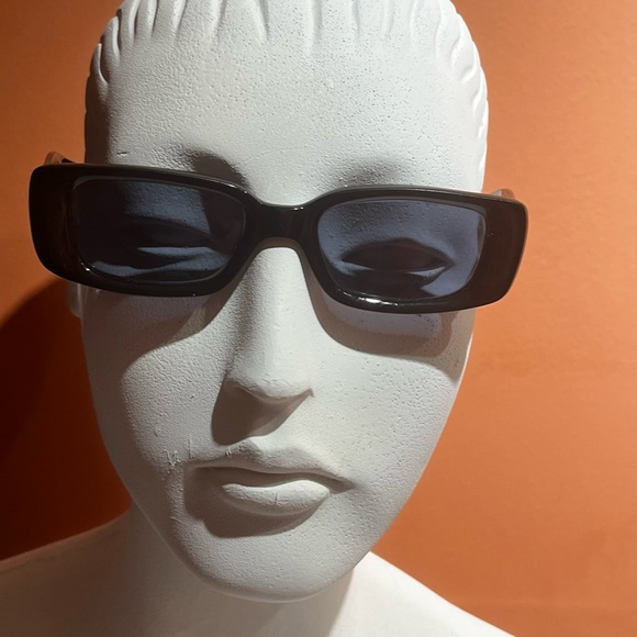 Gucci Mod GG 2509/S Vintage Y2K Sunglasses - Italy - Picture 9 of 12